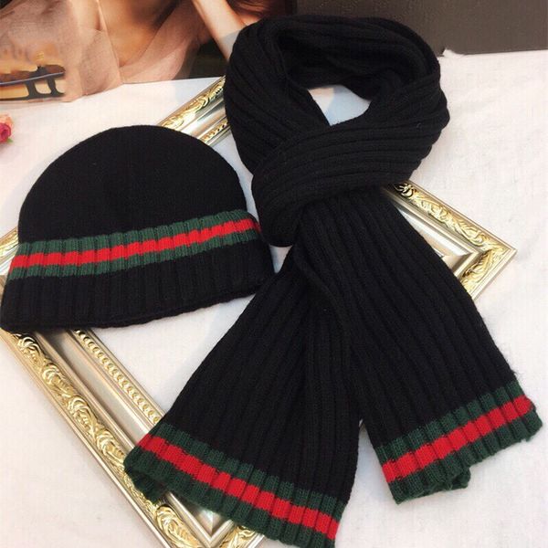 

2020 new original hat scarf set is simple and generous, scarf can be worn on both sides, couples, Blue;gray