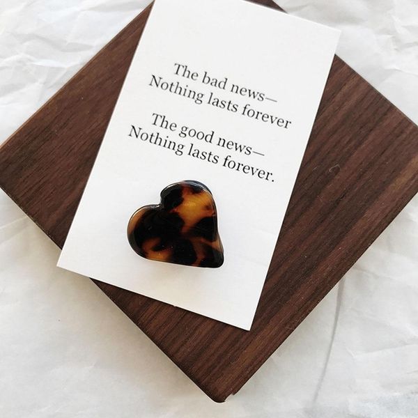 

мода amber leopard формы сердца зажимы для волос женщины акриловые геометрическая шпильки привязать barrettes hairgrips головные уборы аксес