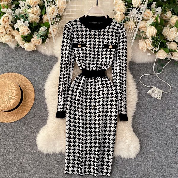 

2021 new female , plaid mesh, elastic neck, pencil sheath, autumn, vintage sleeve, knitting dress. uucz, Black;gray