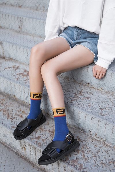 

erkr spring novelty dot womenmen colorful socks striped skate japanese socks skarpetki trend retro calcetines mujer 2pcs=1pairs, White;pink