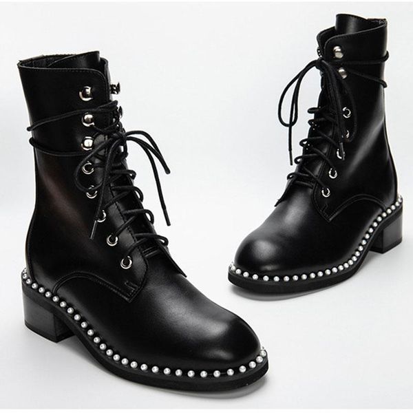 

boots female handsome 2020 autumn and winter flat-bottomed thick-soled locomotive british style pearl short boots women1, Black