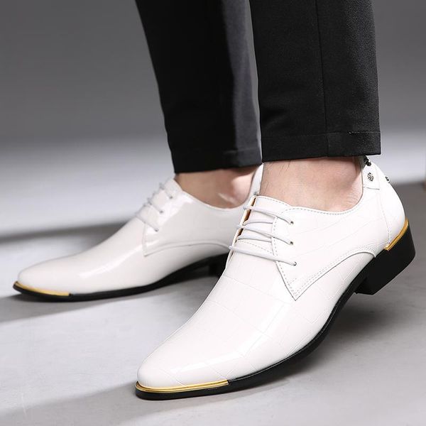 

price dropshipping 38-48 men oxford leather shoes pu glistening diamond 4colors elegant pointy men dress shoes party flats, Black