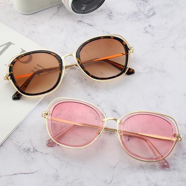 

2019 new double frame hollow out for women's fashion sunglasses, White;black