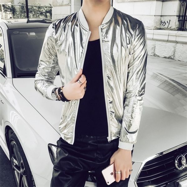 2020 Новая модная куртка мужчины серебряная блестящая ткань хип-хоп уличная одежда Slim Fit Stretch Stage Dance одежда плюс размер LJ201013