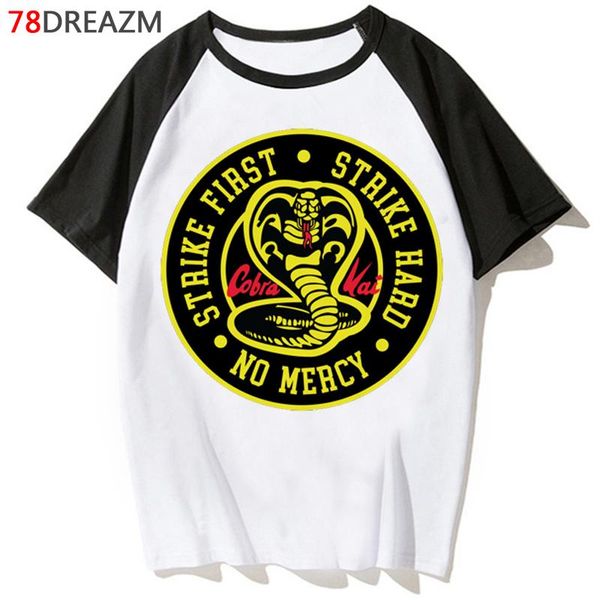 

новая cobra kai t рубашка мужчины kawaii летние топы мультфильм футболка мужская carate cobra графические tees hip hop унисекс смешная футбо