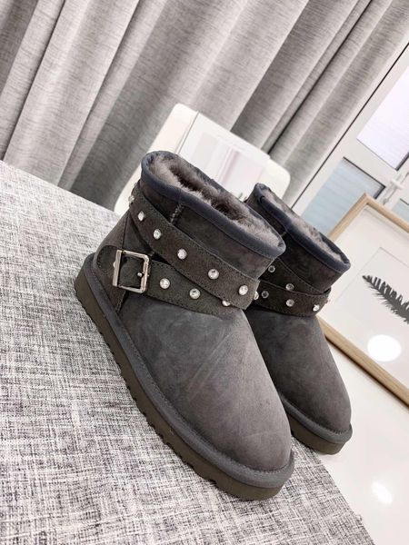 

new winter 2020 ankle boots women's double button pearl rivet thick soled boots fur integration + drill button, Black