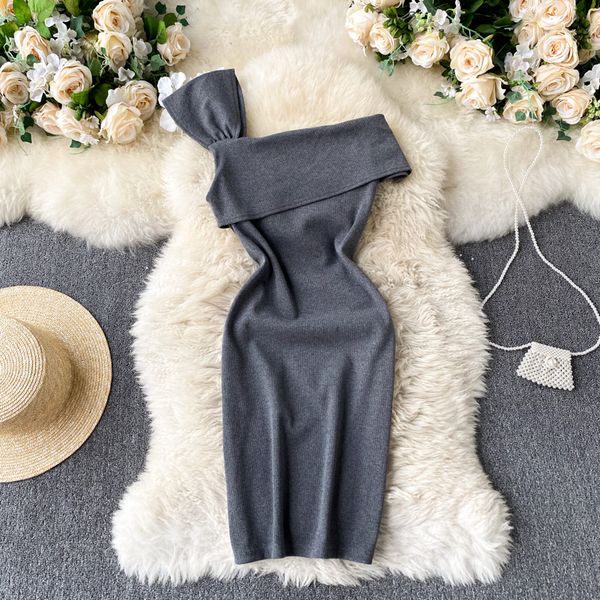 

2021 new female singiny shoulder in sling mesh thin back pencil solid dressed without short sleeves dprx, Black;gray