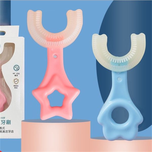 Star U-shaped bebê escova de dentes de dentes mão mantida macia 360 graus de silicone escovas de dentes de silicone crianças cuidado oral limpador 2-12 anos 20220301 Q2