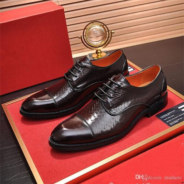 

q4 plus size 38-45 dress shoes men leather formal business men shoes pointed toe wedding shoes men's oxford formal footwear 22, Black