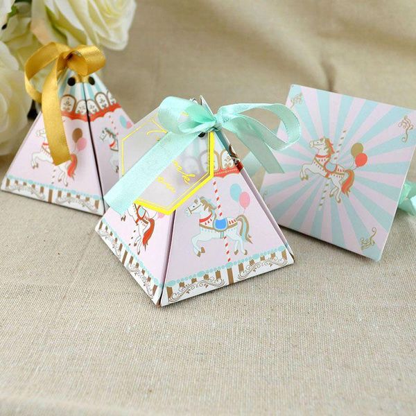 

новые diy 10шт 7.2x7.2x8cm два цвета симпатичные carousel конфеты коробка золотой конфеты коробка младенца день рождения коробка конфет твор