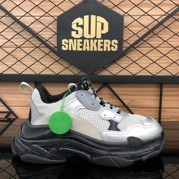

2021 triple-s fashion shoes paris 17fw triple s sneakers for men women black red white green casual dad shoe tennis increasing