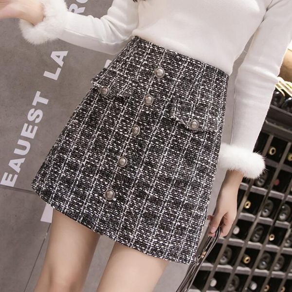 

2021 winter button series high waist female casual autumn vintage chess mini short the line skirt for woman megq, Black