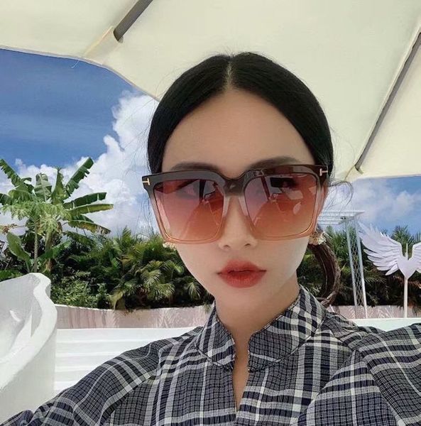

2021 women sunglasses full frame designer women sunglasses fashion and popular pc square sunglasses anti-uv lens with box, White;black
