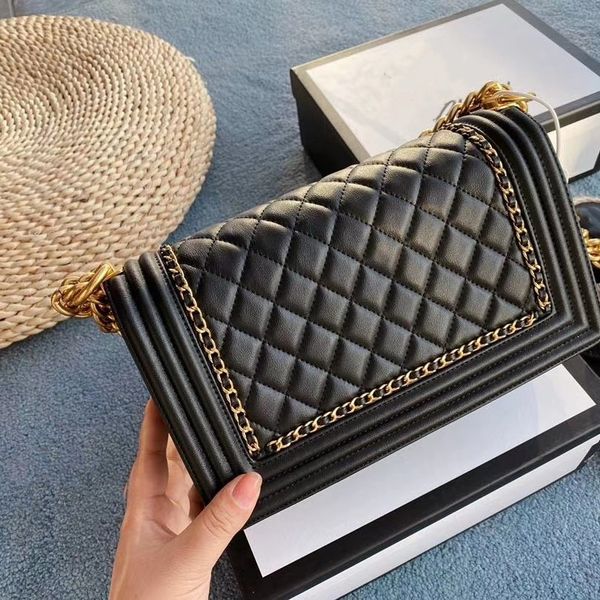 

2020 new luxurys designer womens bag high-end square bag chain star same fashion popular messenger bag shoulder genuine leather