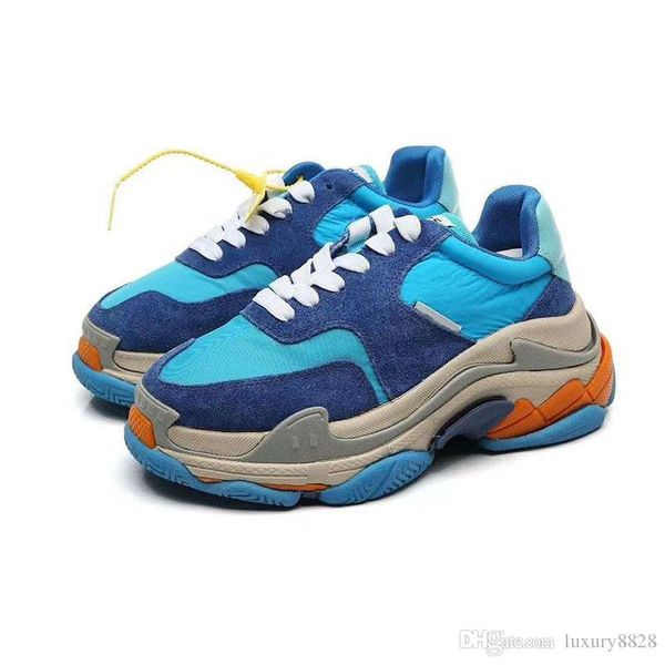 

2021 couple models sale fashion casual shoes laser tail graffiti luxury elegant classic designer 35-42 flat, Black