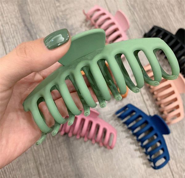 

1pc korean solid big hair claws elegant frosted acrylic hair clips hairpins barrette headwear for women girls wmtolz comb2010