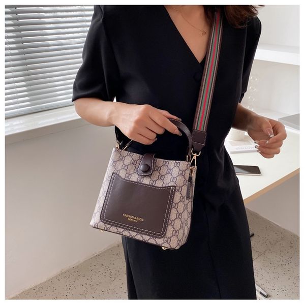 

women's bag new messenger single shoulder summer versatile net red french texture popular hand bucket bag