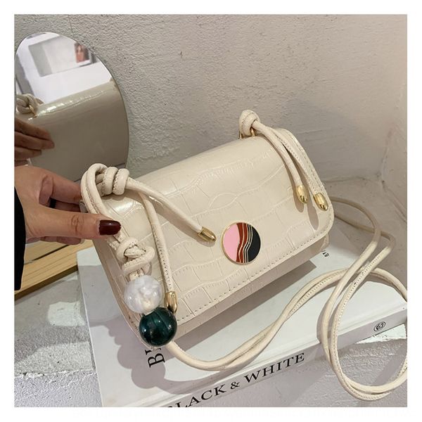 

women's 2020 summer new fashion versatile texture ins messenger net bagsmall bag square bagred fashion small square bag pa5v2