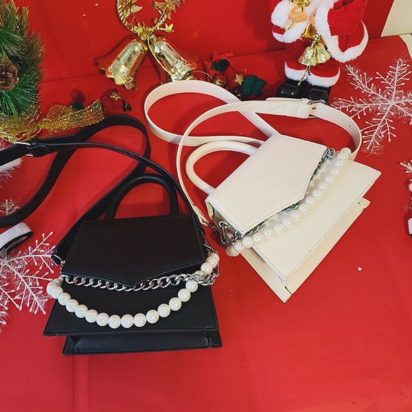 

women's 2020 new korean style versatile pearl small square small square bag patent leather western style pearl shoulder crossbody hand