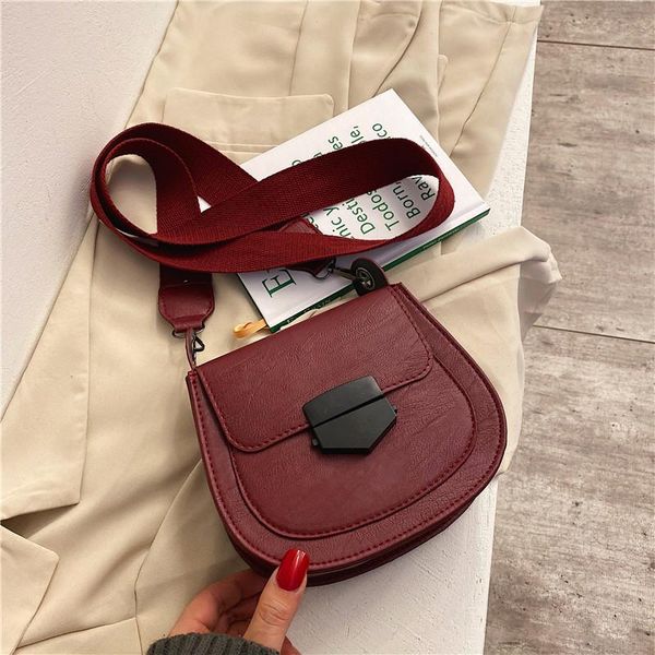 

2020 summer new korean pu women's bag net red shoulder bag simple messenger ins