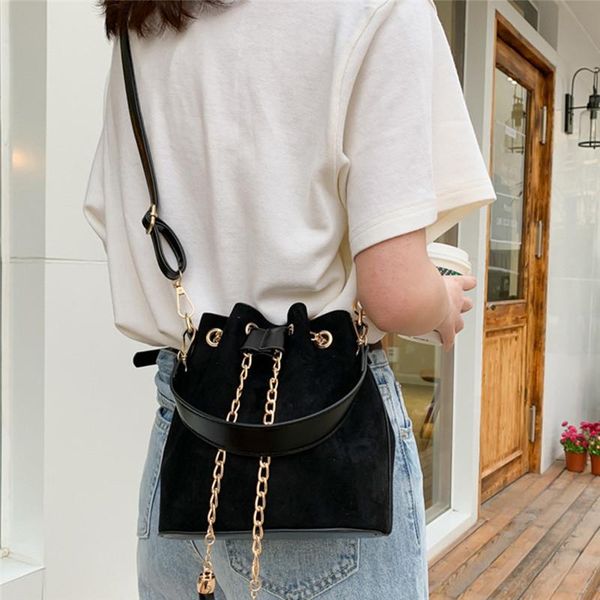 

2020 ladies mini handbags cute suede bucket bag organizer small tassel pu leather womens shoulder messenger bags for female