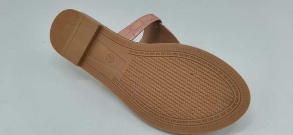 

p469 wear sweet explosions slippers fashion summer women fashion flowers thick bottom flat beach flip, Black