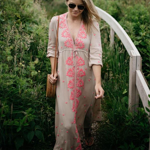 

boho длинные платья 2017 осенью урожай вискозы цветочных вышивки v-образный вырез три четверти рукав повседневных платья хиппи бренд женщины, Black;gray