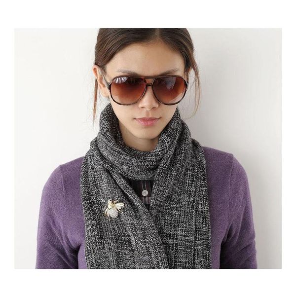 

cute bee brooch rhinestone suit collar pin long skirt cardigan pin selling cute artifact head wholesa sqctzh queen66, Gray