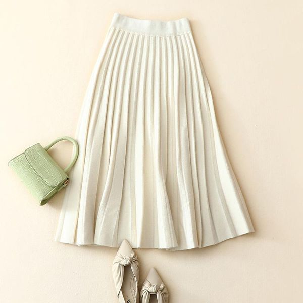 

high-end women's winter knit cozy quality 100% cashmere pleat skirt, Black