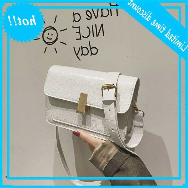 

2019 one shoulder bag for new female students, slanting across pure color and versatile, korean personalized creative bag, women's tren