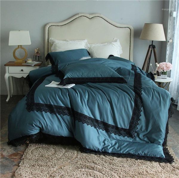 

4pcs egypt cotton satin glamorous lady bedding set exquisite lace duvet cover set bed sheet pillowcases  king size1
