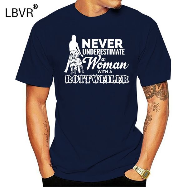 

never underestimate a womans with a rottweiler t shirts design pattern streetwear t shirt family sunlight sport hooded sweatshirt hoodie