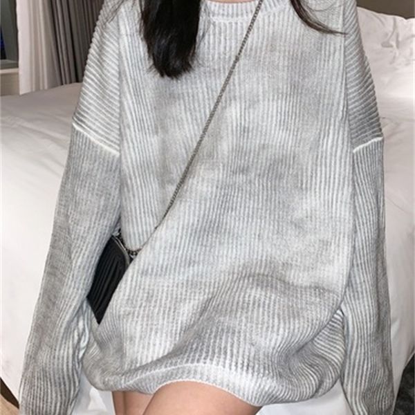 

2021 new autumn and winter style women's knitted oversized gray sweater over kpop designer, White;black