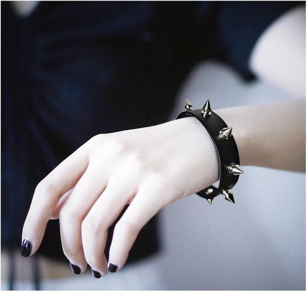 

unique pointed bracelet one-row spike rivet punk gothic rock bracelets & bangles fashion jewelry cuff wristb jllesl, White