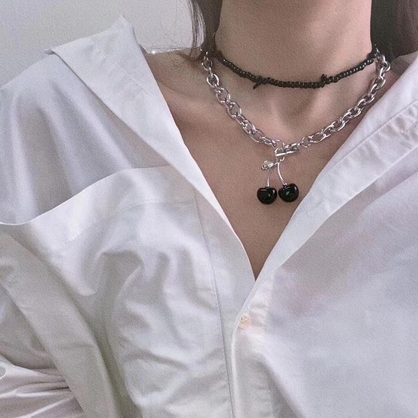 

2020 new vintage punk black cherry pendant metal clavicle chain choker necklace for women girls party aesthetic jewellery, Golden;silver