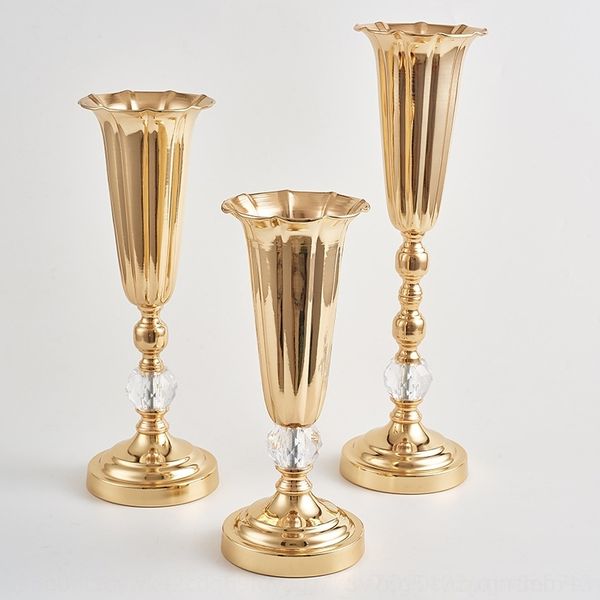 

licmo xinyu vase selling electroplated metal prop props european style stripe main table iron vase road guide ornament gxnd9