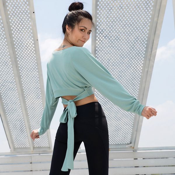 

short umbilical cordage sports long-sleeved women autumn and winter new quick-drying loose fitness clothes running training yoga clothes, White;red