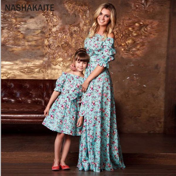 

nashakaite mother daughter dresses half puff sleeve ruffled floral long dress with belt family look mother and daughter clothes lj201111, Blue