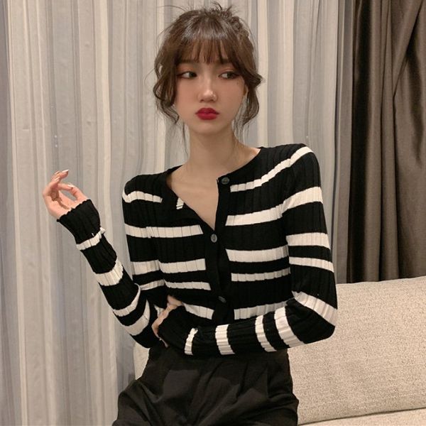 

autumn 2020 new striped long sleeve t-shirt color contrast round cardigan crew neck slim coat women's wear