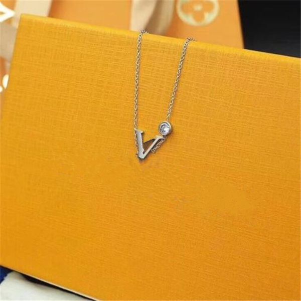 

charm fashion necklace designer jewelry luxury hip hop letter pendant gold and silver wedding gifts wholesale necklace women bulk party gift