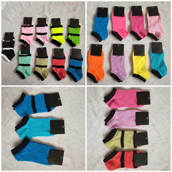 

multicolor ankle socks with cardboad tags sports cheerleaders black pink short sock girls women cotton sports socks skateboard sneaker