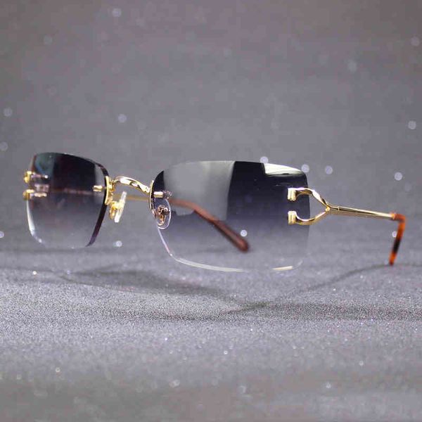

2022 factory wholesale random sunglasses for men and women luxury frame with colorful lenses classic eyewear trendy gafas de sol, White;black