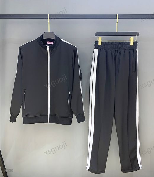 

mens tracksuit sweatshirts luxurys design suits men women track sweatsuit coats mens jackets coat hoodie sweatshirt sportswear, Black