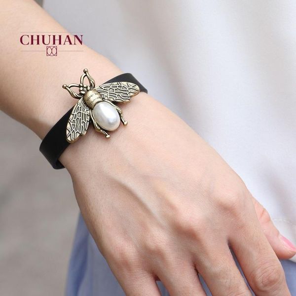 

chuhan wholesale couple bracelet new creative personality alloy pu leather pearl bracelet popular small bee j364, Golden;silver