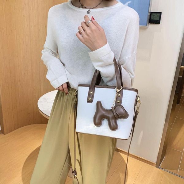 

retro bag women 2020 new simple handbag wild diagonal bucket bag shoulder messenger