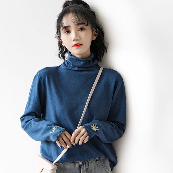 

2021 new autumn and winter women's new high-collar embroidered long-sleeve sweater, White;black