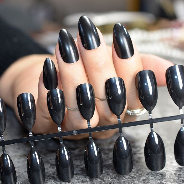 

false nails 24pcs candy short stiletto shiny black acrylic pointed nail diy art full cover manicure tools, Red;gold