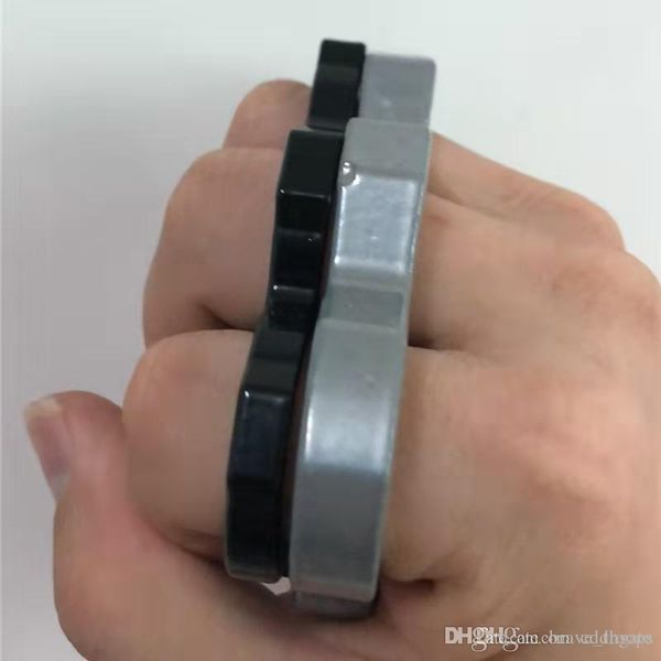 

thick finger buckle four finger ring self-defense tools brokenwindow knuckle duster selfdefensesupplie 456