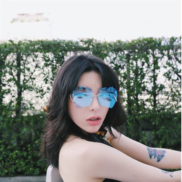 

2019 new wangsulong hongnv 8369 sunglasses rimless sunglasses women, White;black
