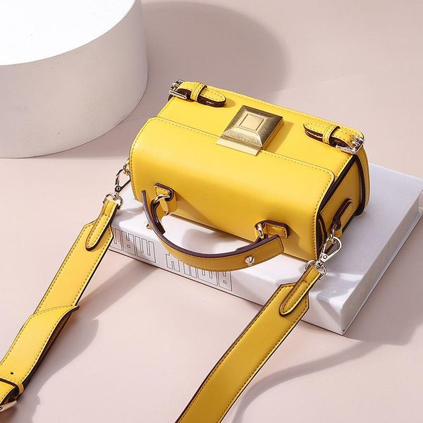 

маленькая сумка женщин новый кожаный мешок моды коробка маленький квадрат joker портативный кроссбоди плечо